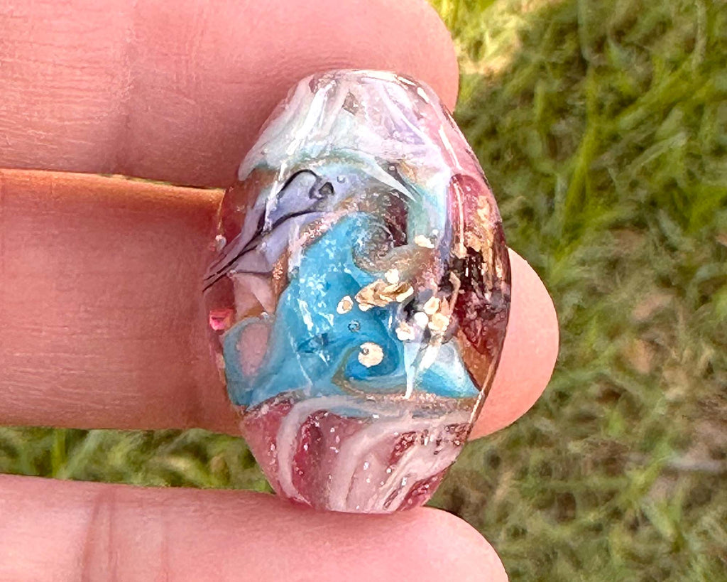 multicolor focal bead